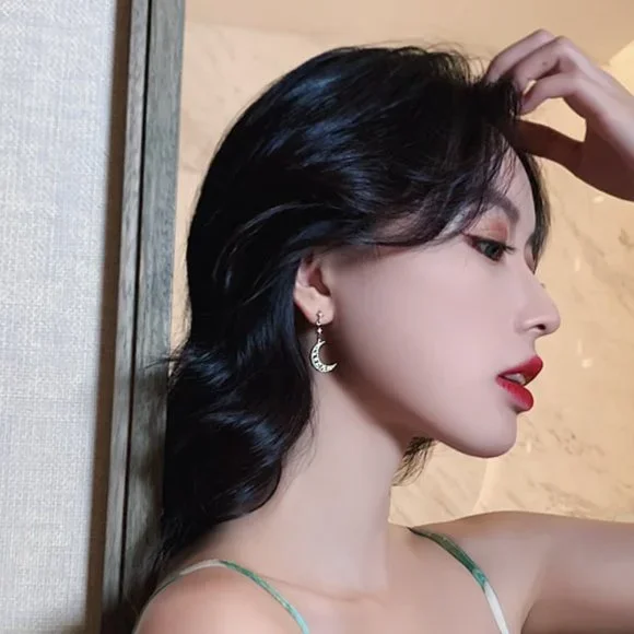 Sparkly Crescent Moon & Stars Celestial Ethereal Gold & CZ Diamonds Earrings NEW - Picture 5 of 6